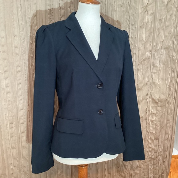 Banana Republic Factory Woman’s suit,blazer & skirt,pleated back & kick pleat, 6 - Picture 2 of 13